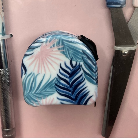 11 PC Household Tools Gift Set Scissors Tape Measure  5 in 1 Hammer Screwdriver - Picture 8 of 14